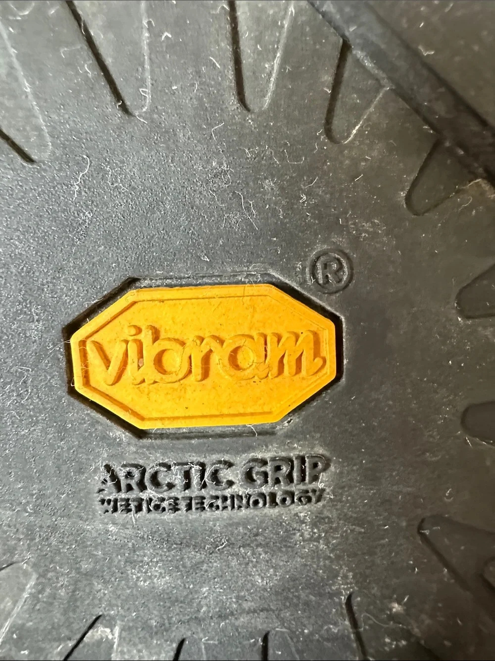 UGG vibrant hot